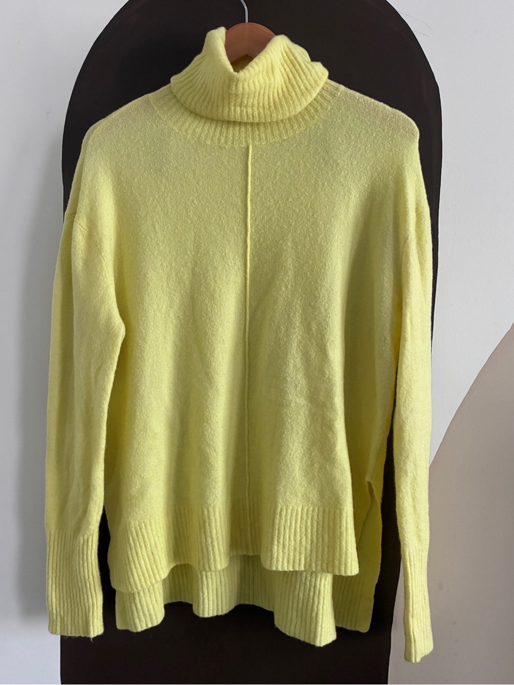 Athleta Transit Merino Wool Turtleneck Sweater Yellow Size Medium